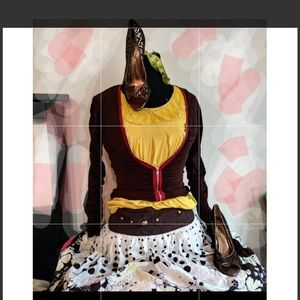 The whole outfit 👸🏿👰👩‍🚒👩‍⚕️💃